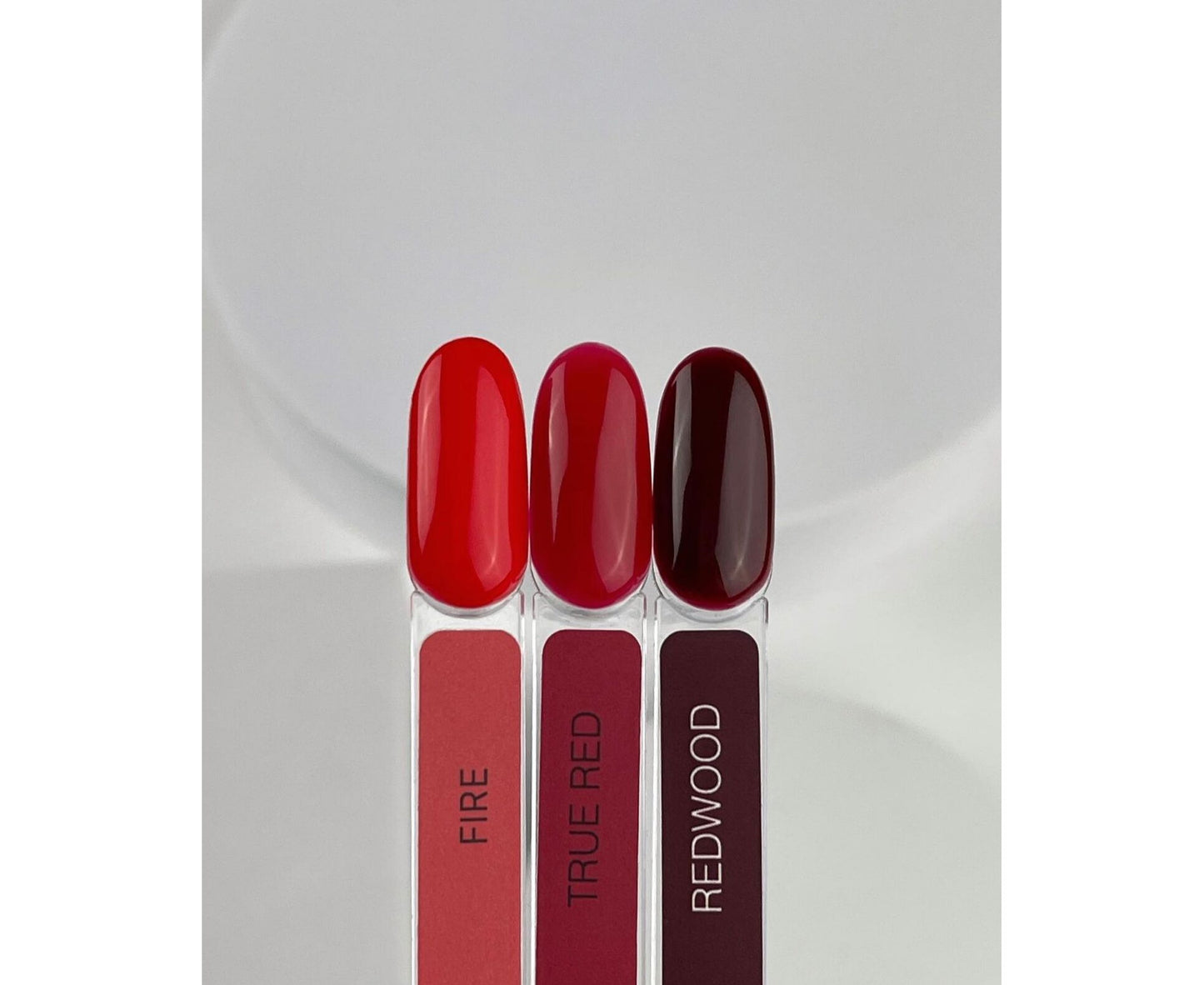 <tc>HELLO Tint base TRUE RED. Met Gala collection</tc>