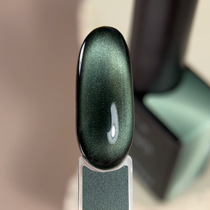 BIBLIOTEKA Gel Polish Cat Eye N° 04 Rayonnement Forestier