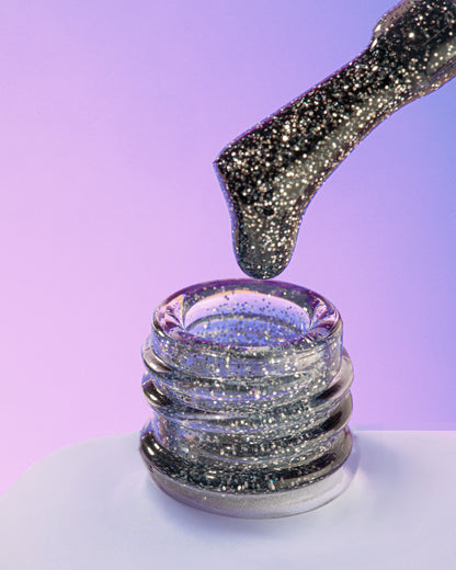 DNKa™ Semi-permanent nail polish. #0096