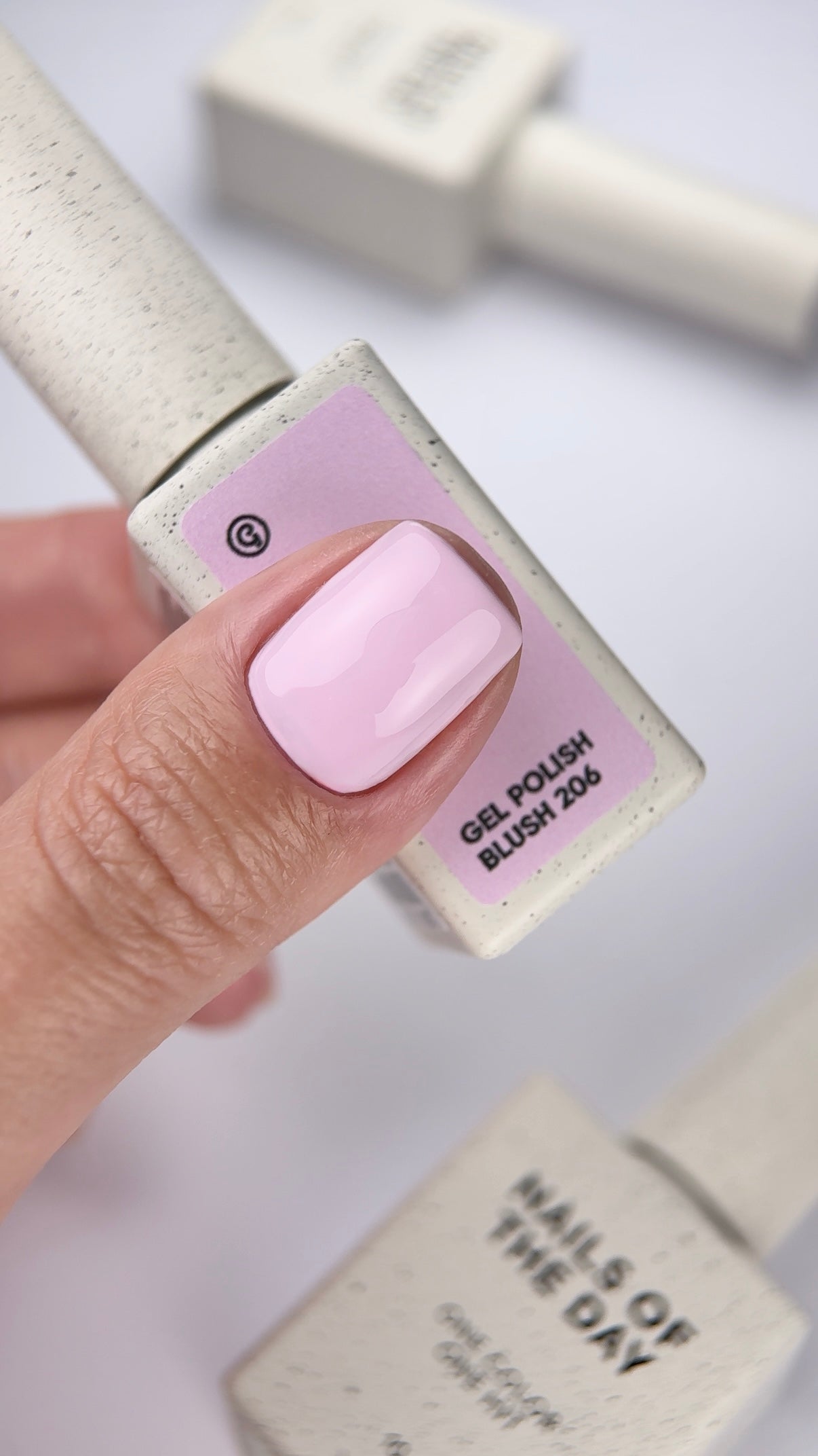 Vernis gel NAILSOFTHEDAY. Spécial Sud.