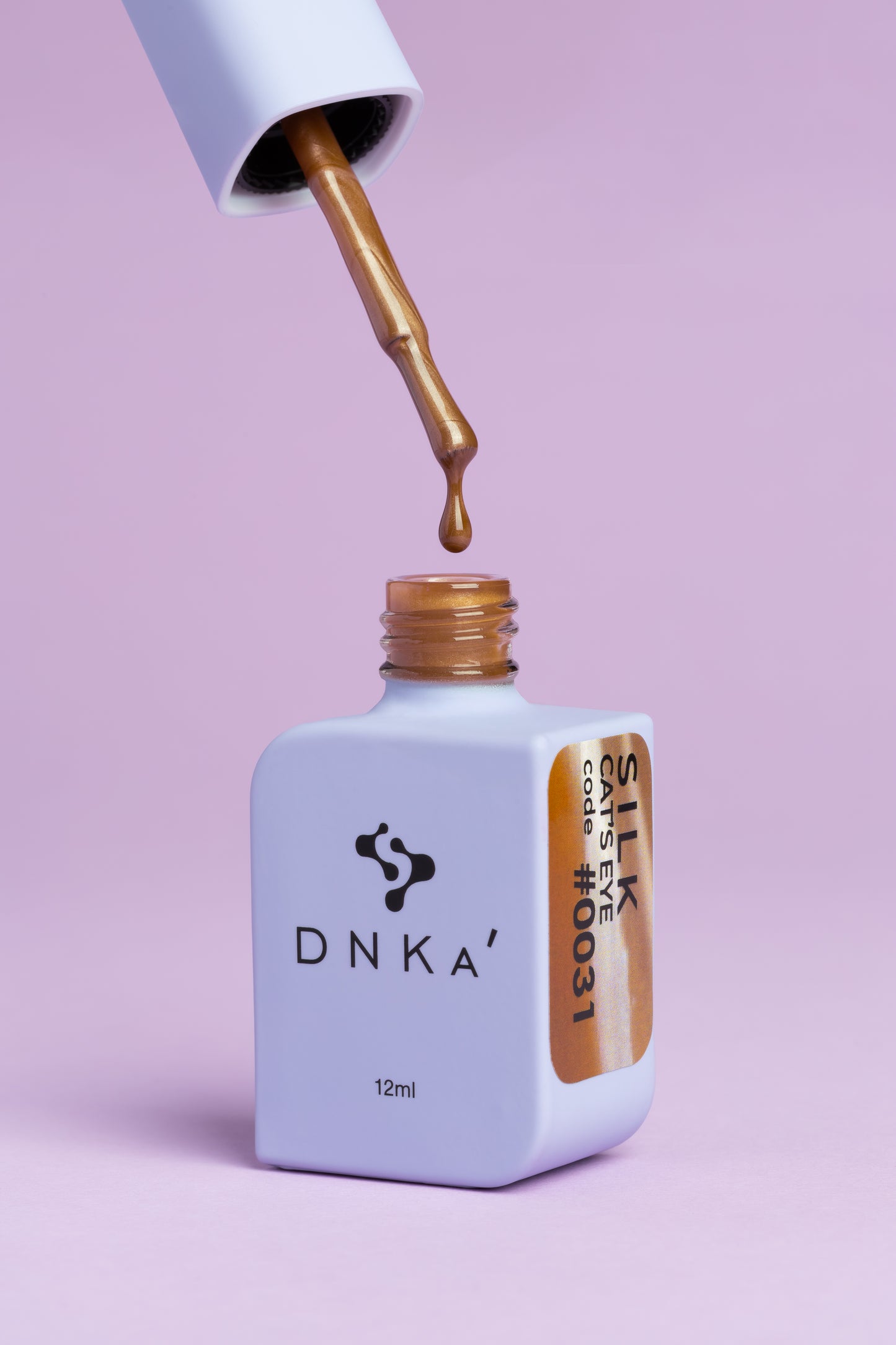 DNKa™ Esmalte semipermanente. #0031 Cat Eye Silk