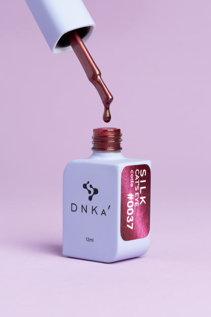 DNKa Esmalte semipermanente. #0037 Cat Eye Silk