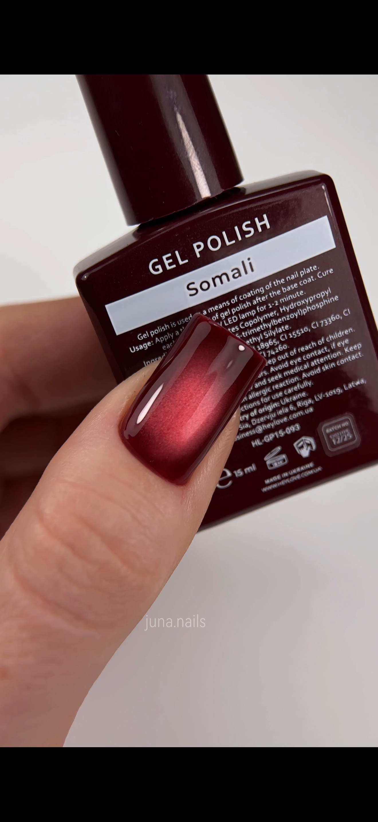 Vernis à ongles semi-permanent HEYLOVE effet œil de chat somalien