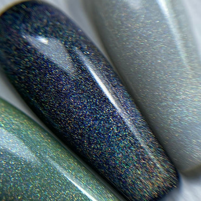 NAILSOFTHENIGHT Holographic Top Cat Eye