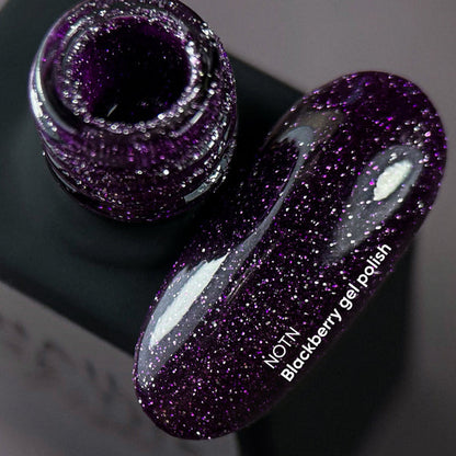 Vernis gel réfléchissant mûre NAILSOFTHENIGHT