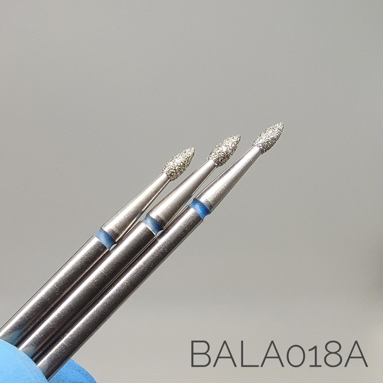 Fresa de diamante Bala sin punta. Azul, 1.8mm. Bala018